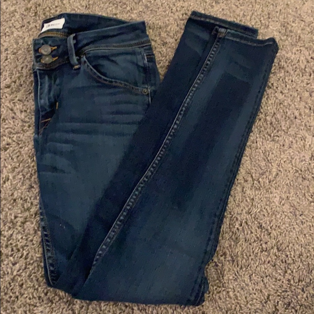 Hudson Low-waisted Double Button Jeans